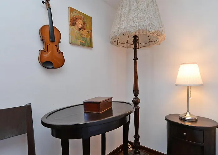 House Vesna 2101 * Pola