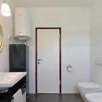 Vakantiehuis House Vesna 2101 *