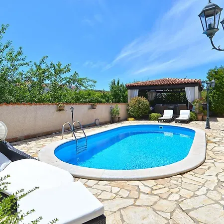 Tatil Evi House Vesna 2101