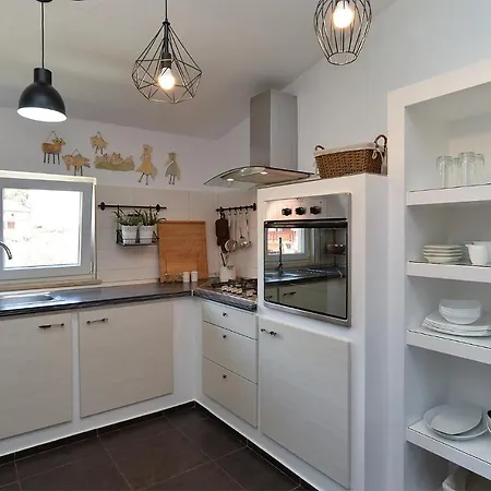 Tatil Evi House Vesna 2101