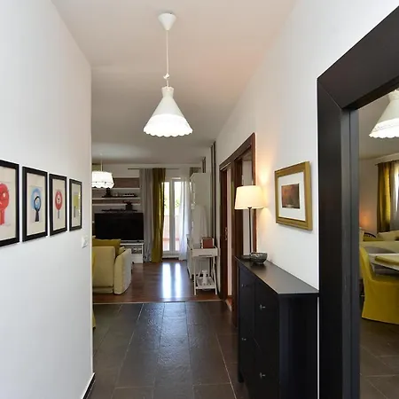 House Vesna 2101 Tatil Evi *