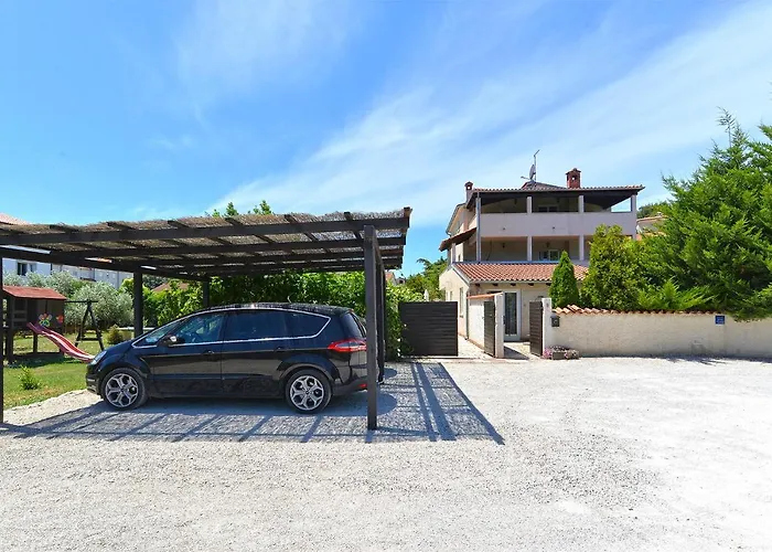 Vakantiehuis House Vesna 2101