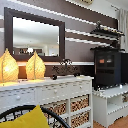 House Vesna 2101 Holiday home Pula