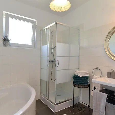 Holiday home House Vesna 2101 *