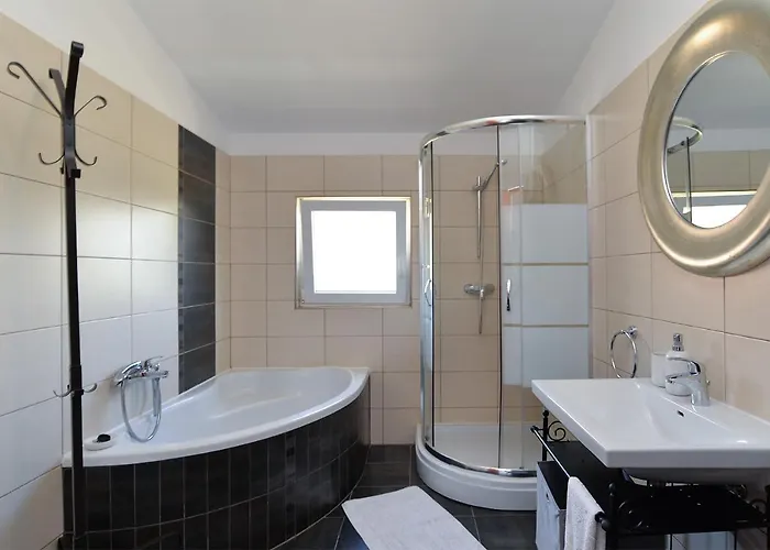 House Vesna 2101 Πούλα