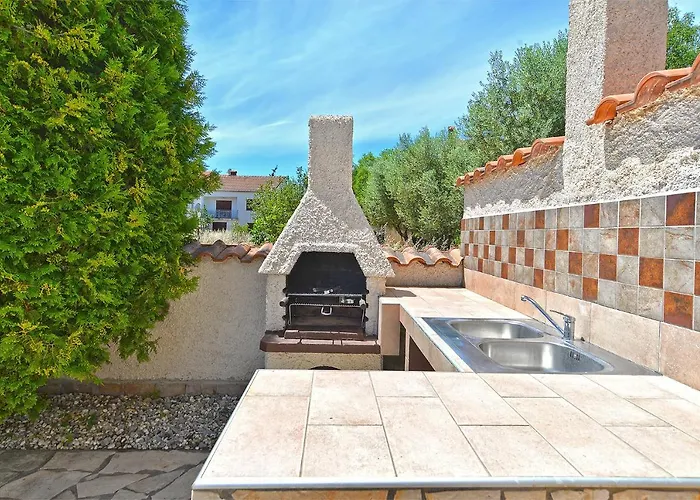 House Vesna 2101 * Πούλα
