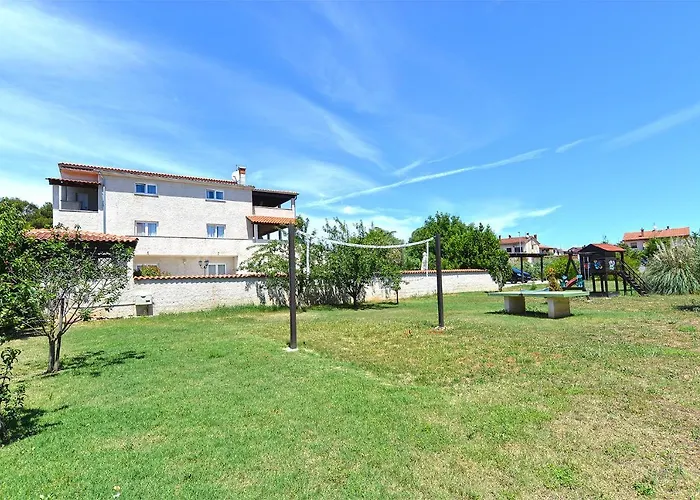 House Vesna 2101 Πούλα